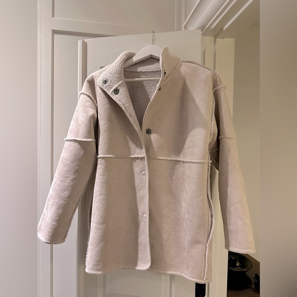 Velvet by Graham & Spencer Albany Luxe Sherpa Reversible Jacket | Ecru / XSmall